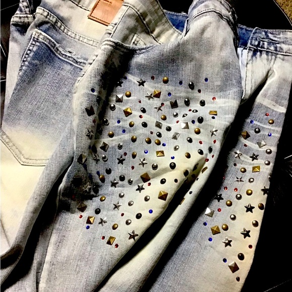 Men’s Denim Short Pants - Picture 2 of 4